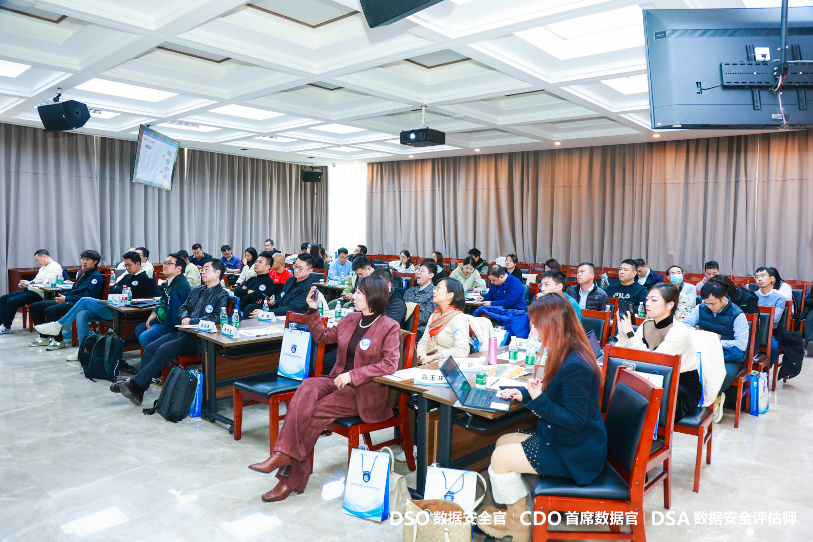 微信图片_20241125084612.jpg 辉达 fa5e3
